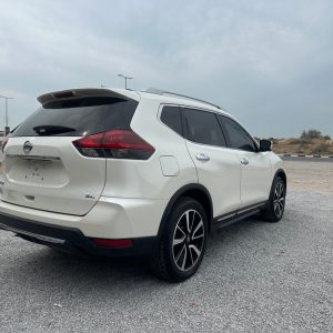 NISSAN ROGUE ( Japanis)