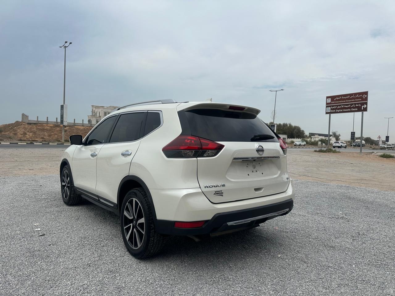 
								NISSAN ROGUE ( Japanis) full									
