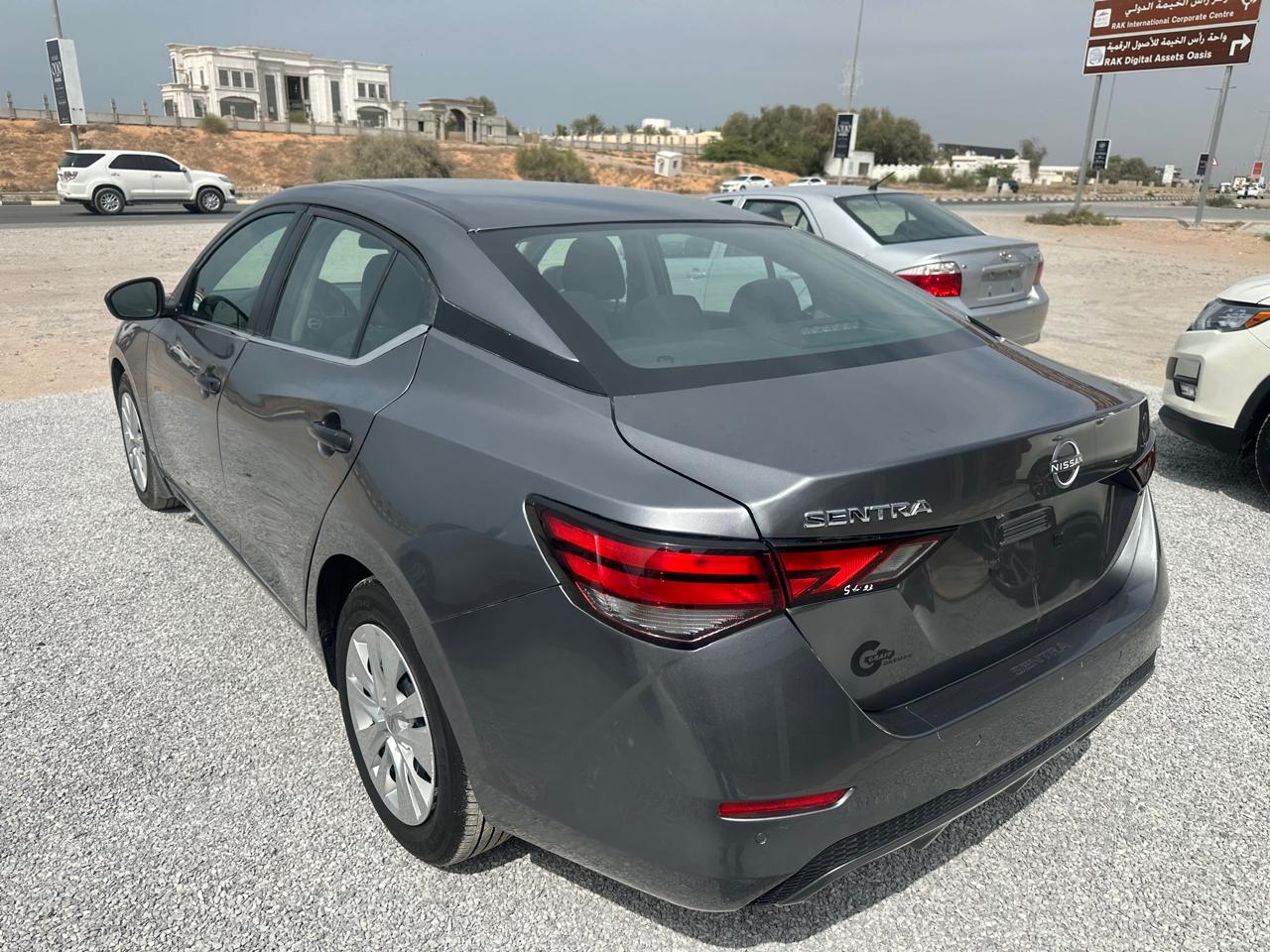 
								Nissan Sentra full									