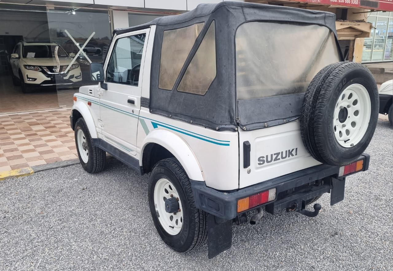 
								SUZUKI SAMURI full									