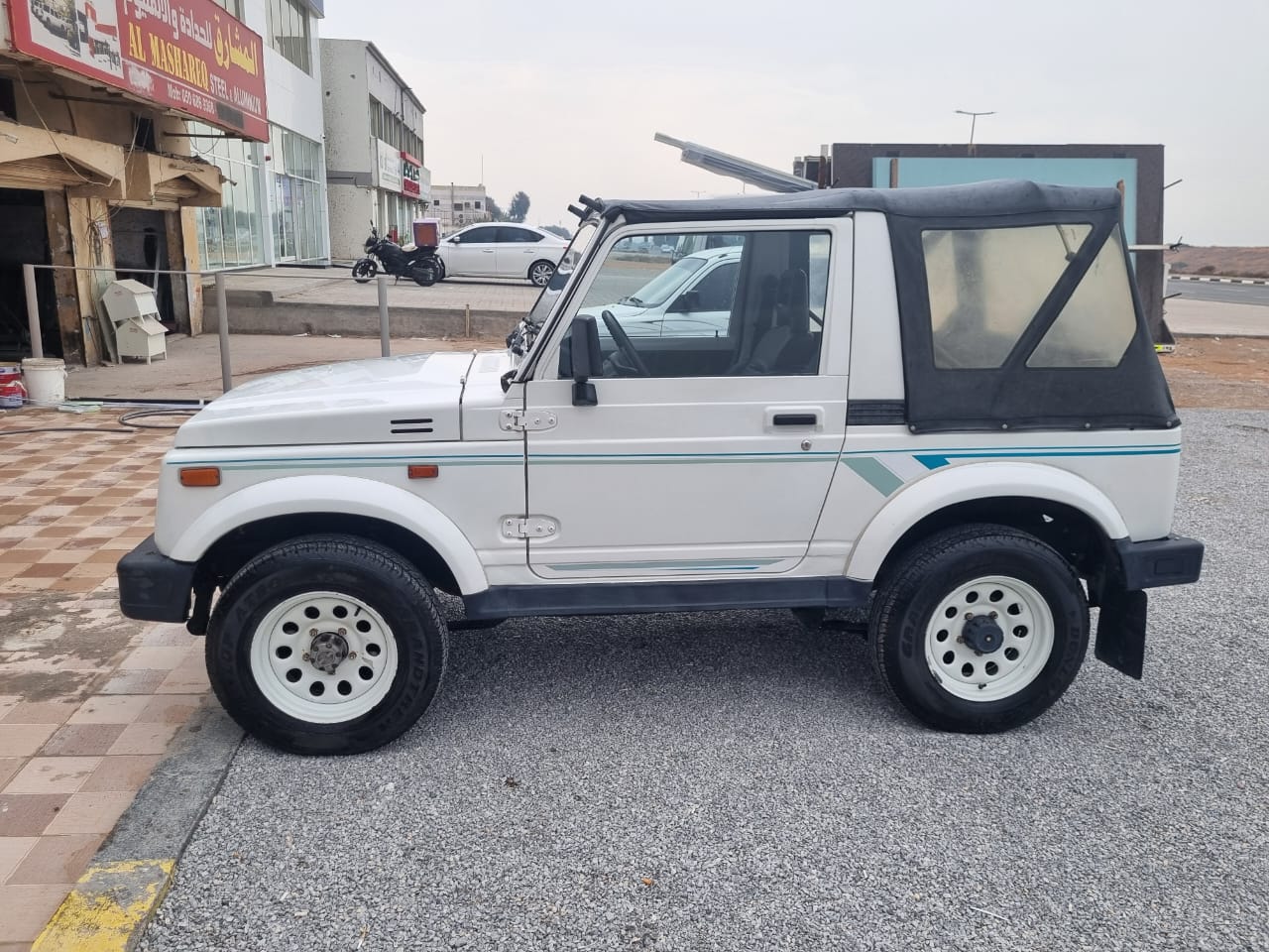 
								SUZUKI SAMURI full									
