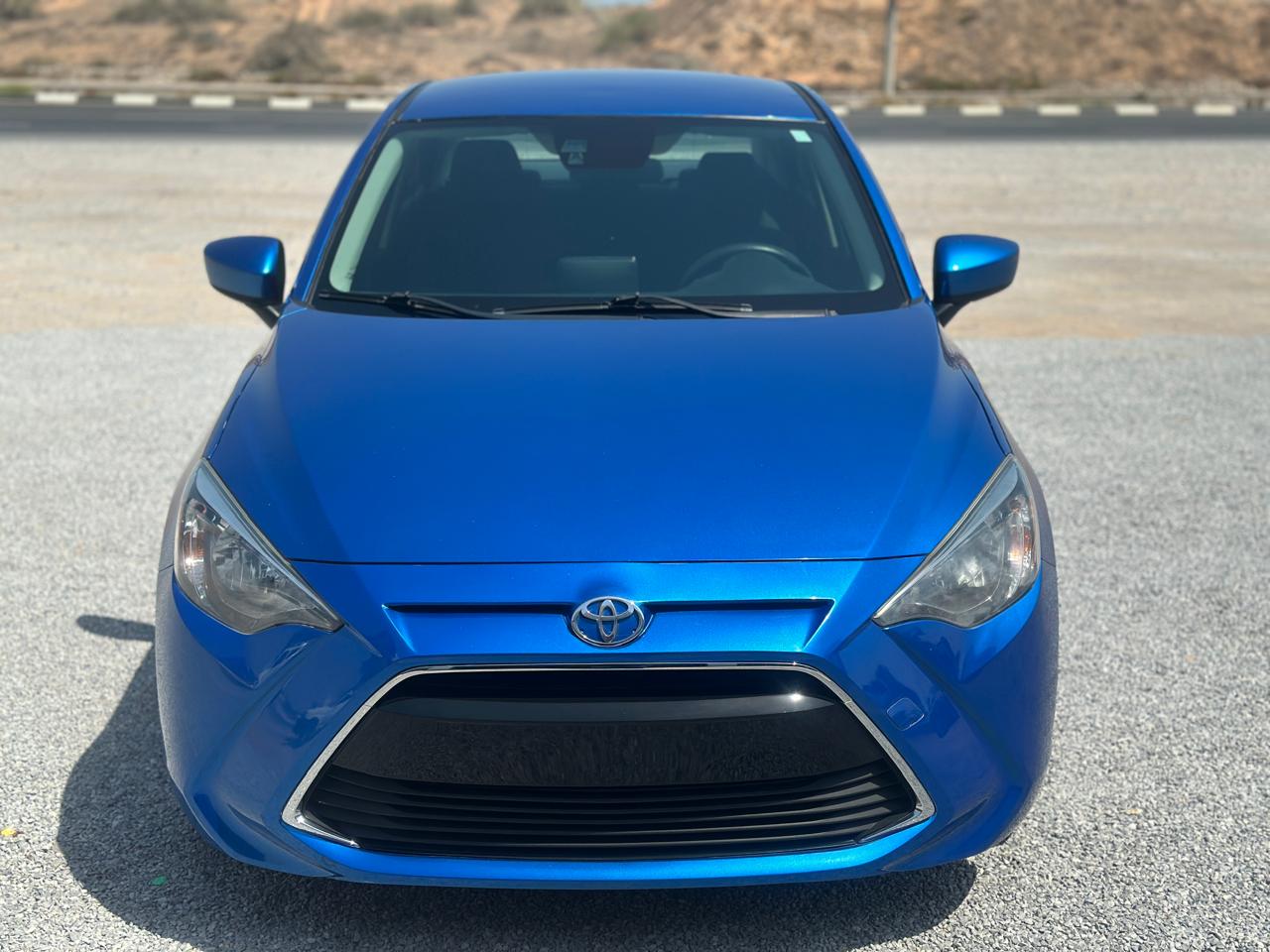 
								Toyota Yaris 2018 full									