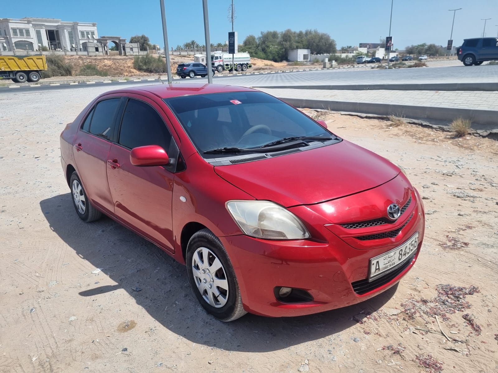 
								TOYOTA YARIS full									