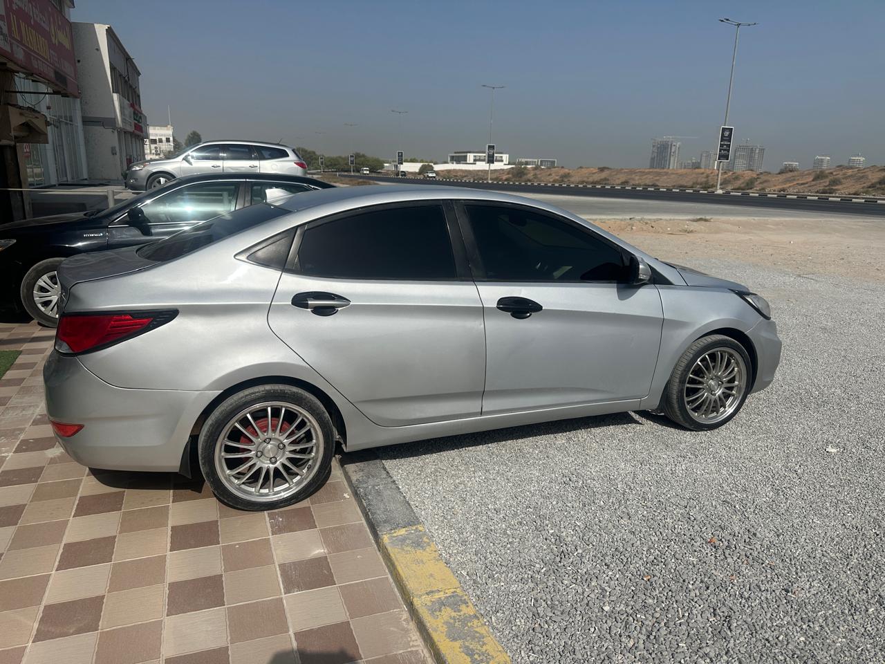 
								Hyundai Accent 2016 full									