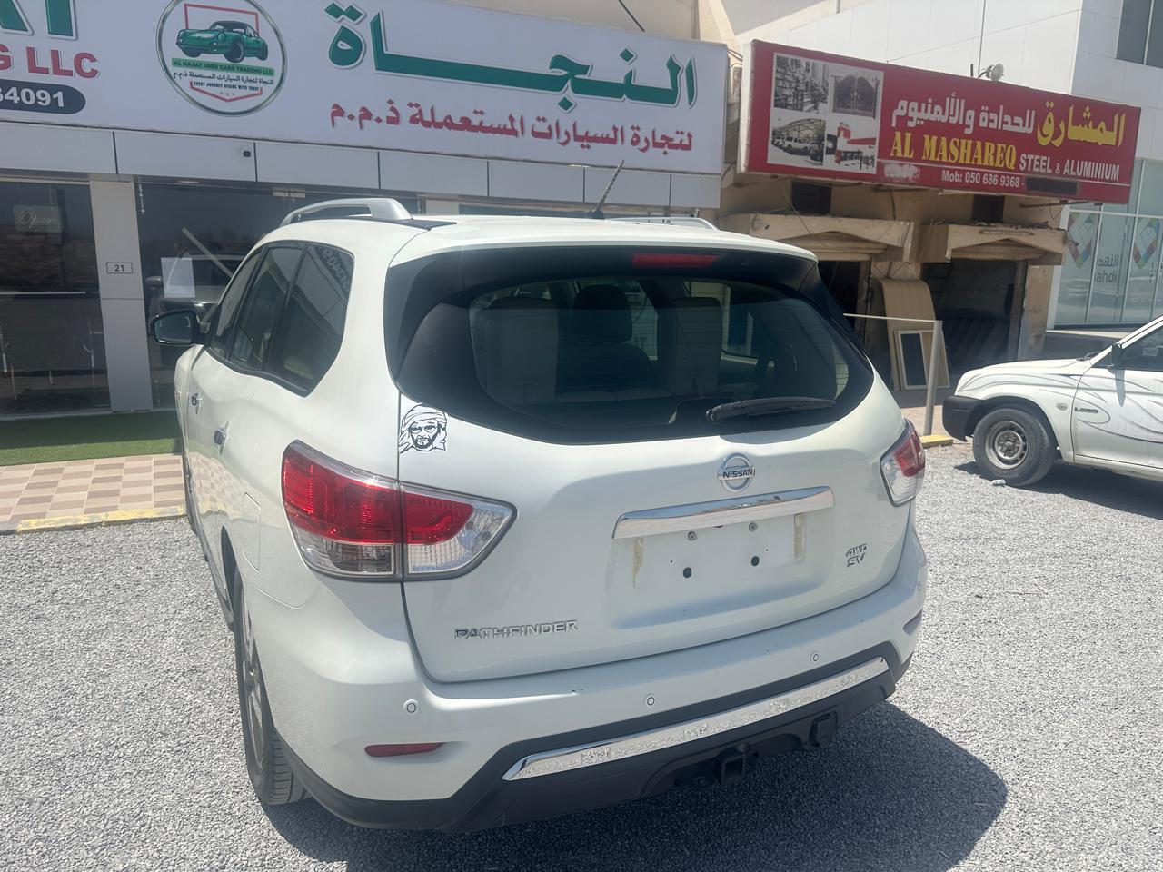 
								NISSAN PATHFINDER (7 Seater) full									