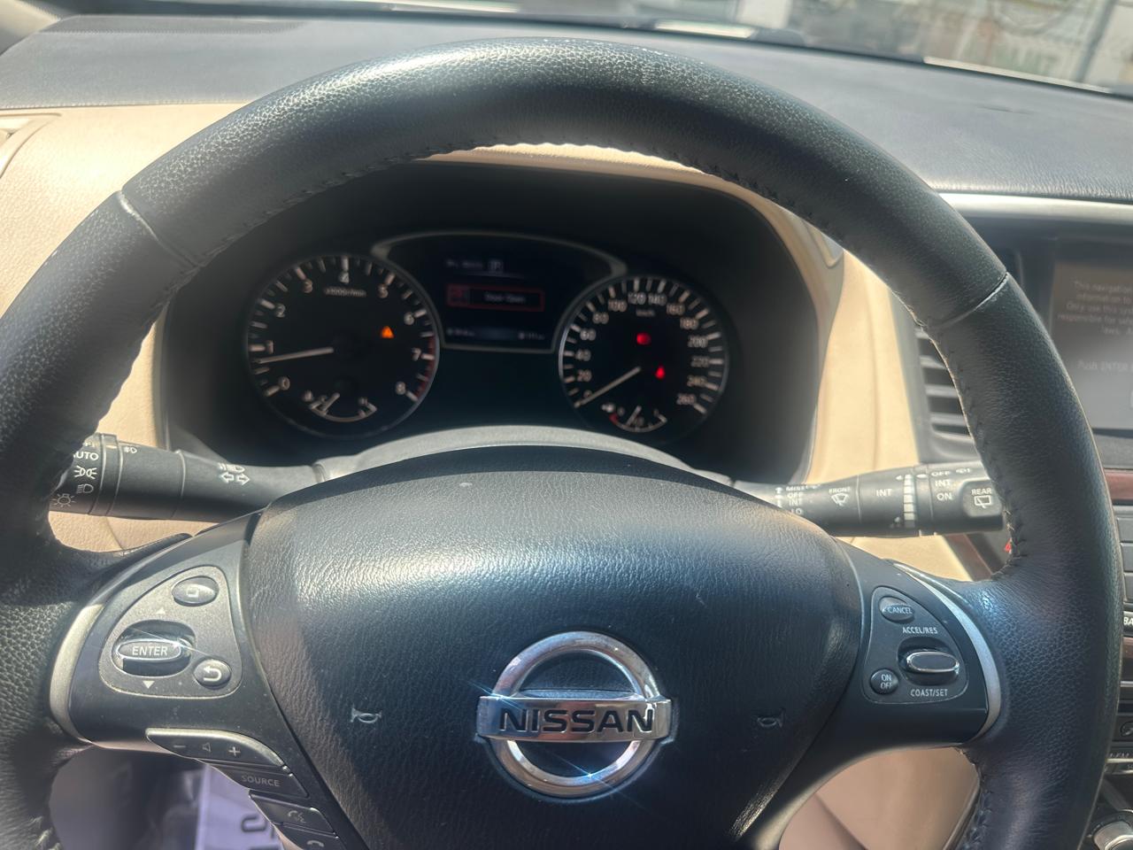 
								NISSAN PATHFINDER (7 Seater) full									